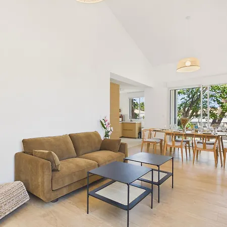 Maison Pour 8 Avec Jardin, Proche Plages 別荘 サンティレール・ド・リエ